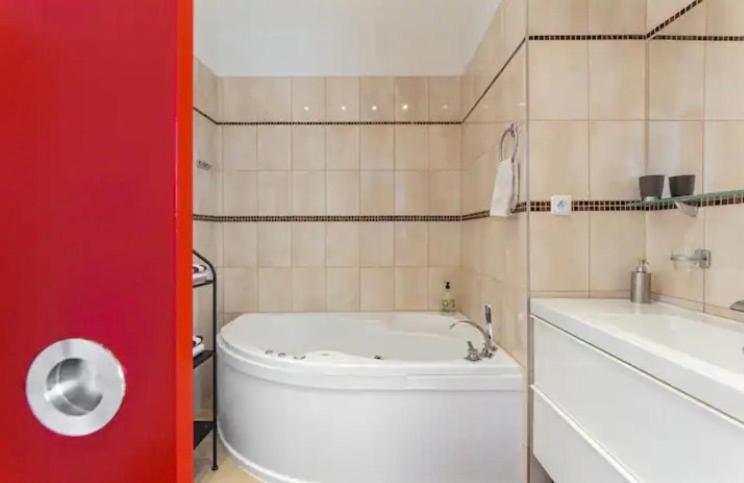 Lenka'S Cozy Red Studio + Lenka'S Cozy Gold Apartment Prague Exterior photo